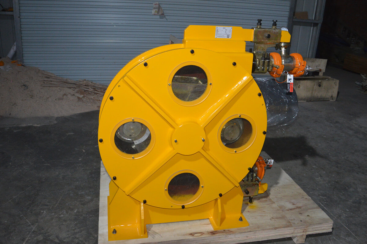 Peristaltic pump for pumping concrete