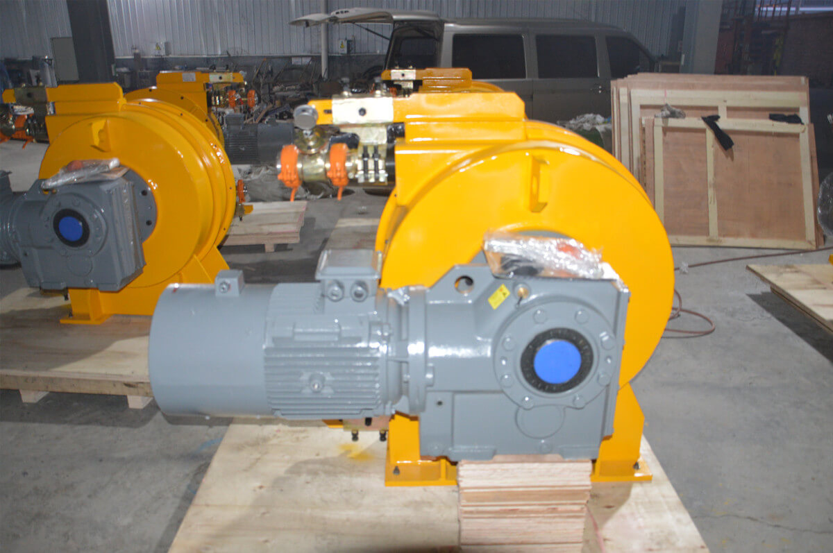 peristaltic pump for pumping heavy concrete