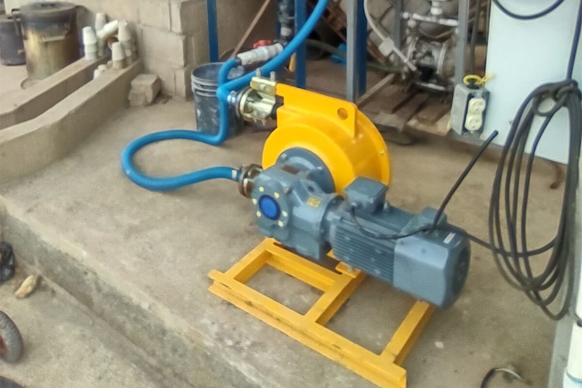 squeeze hose pump for metallurgical industry