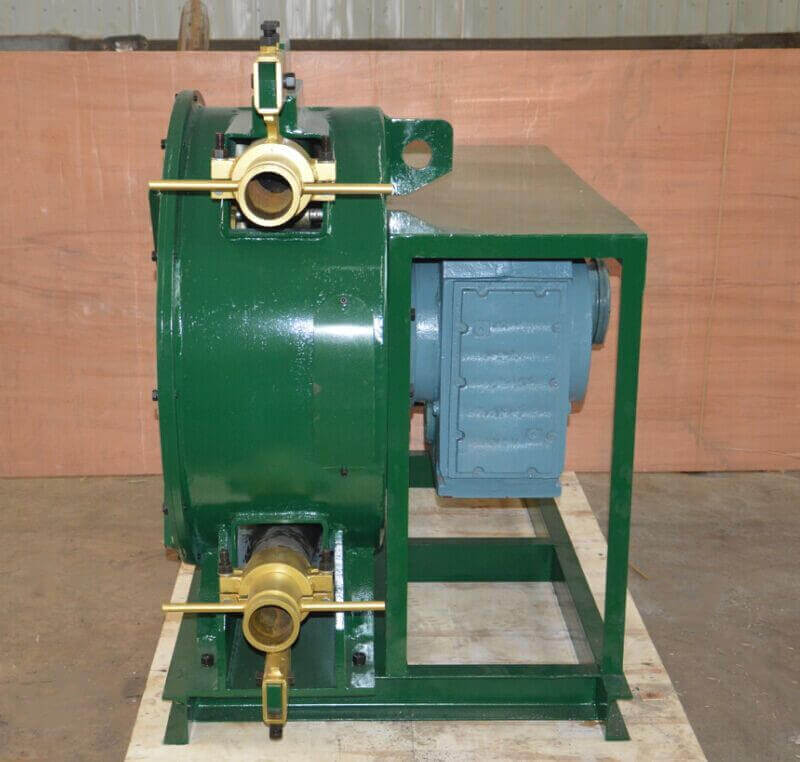 squeeze pump for pumping mining slurry