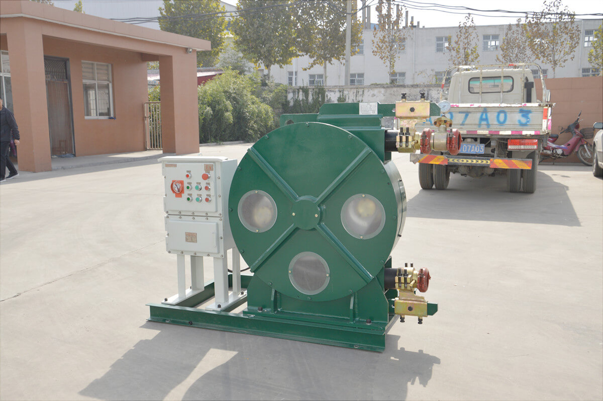 mining industrial hose pump for pumping mud