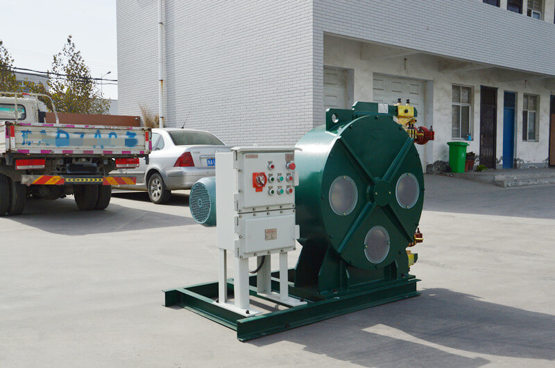 peristaltic hose pump for pumping wastewater