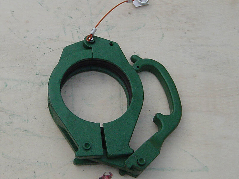 squeeze hose pump clamp